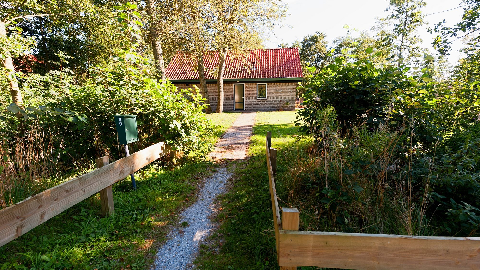 Pad aankomst voorkant Vakantiehuis 8 personen Midsland Noord Terschelling