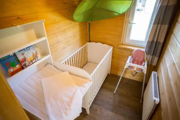 Commode kinderbed kinderstoel Finse bungalow de Riesen Terschelling